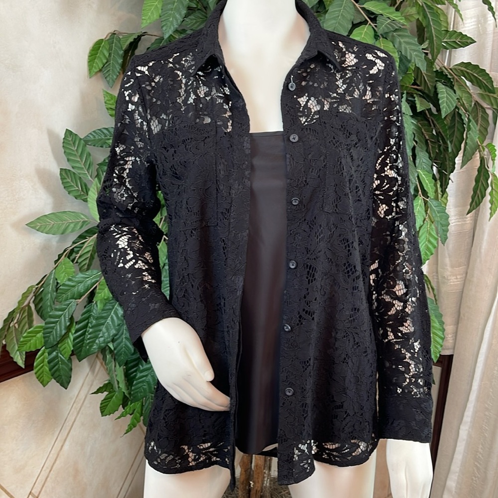 DKNY BLACK LACE BLOUSE WITH CAMISOLE